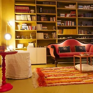 luxury-bohemian-suite-with-private-garden-in-milan.it-lombardy.com/